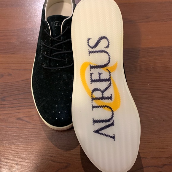 New black Aureus Slip-on - Picture 3 of 4
